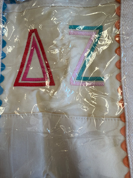 Scalloped Embroidered Tote Bag- Delta Zeta