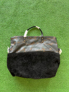 KEMPTON SHEARLING DEVON HOLDALL - BLACK SHEARLING AND CAMO SUEDE