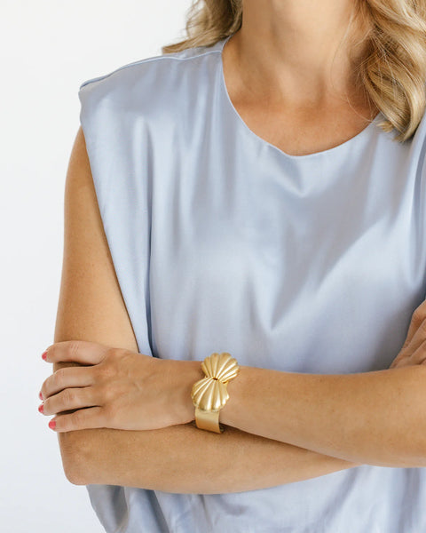 Susan Shaw 2982 Gold Marbella Shell Cuff Bracelet