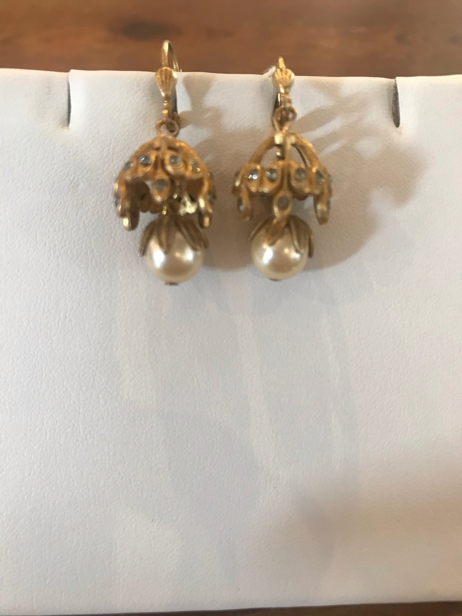 La Vie Parisienne 4450 Gold and Crystal Earring