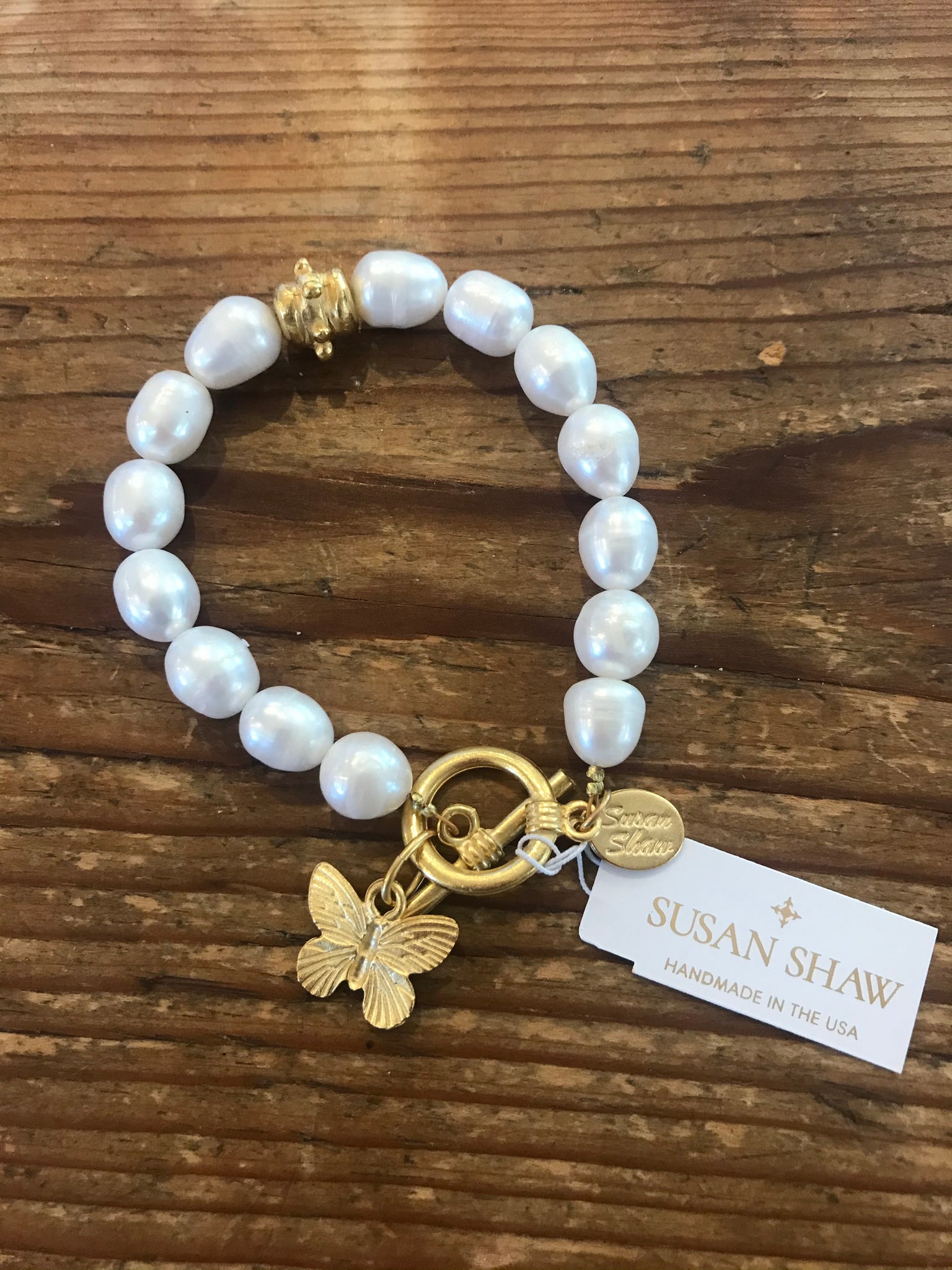 Susan Shaw 2360 Pearl Toggle Bracelet with Gold Butterfly